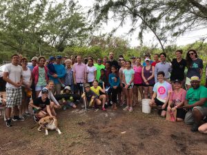 Governor attends beach clean-up